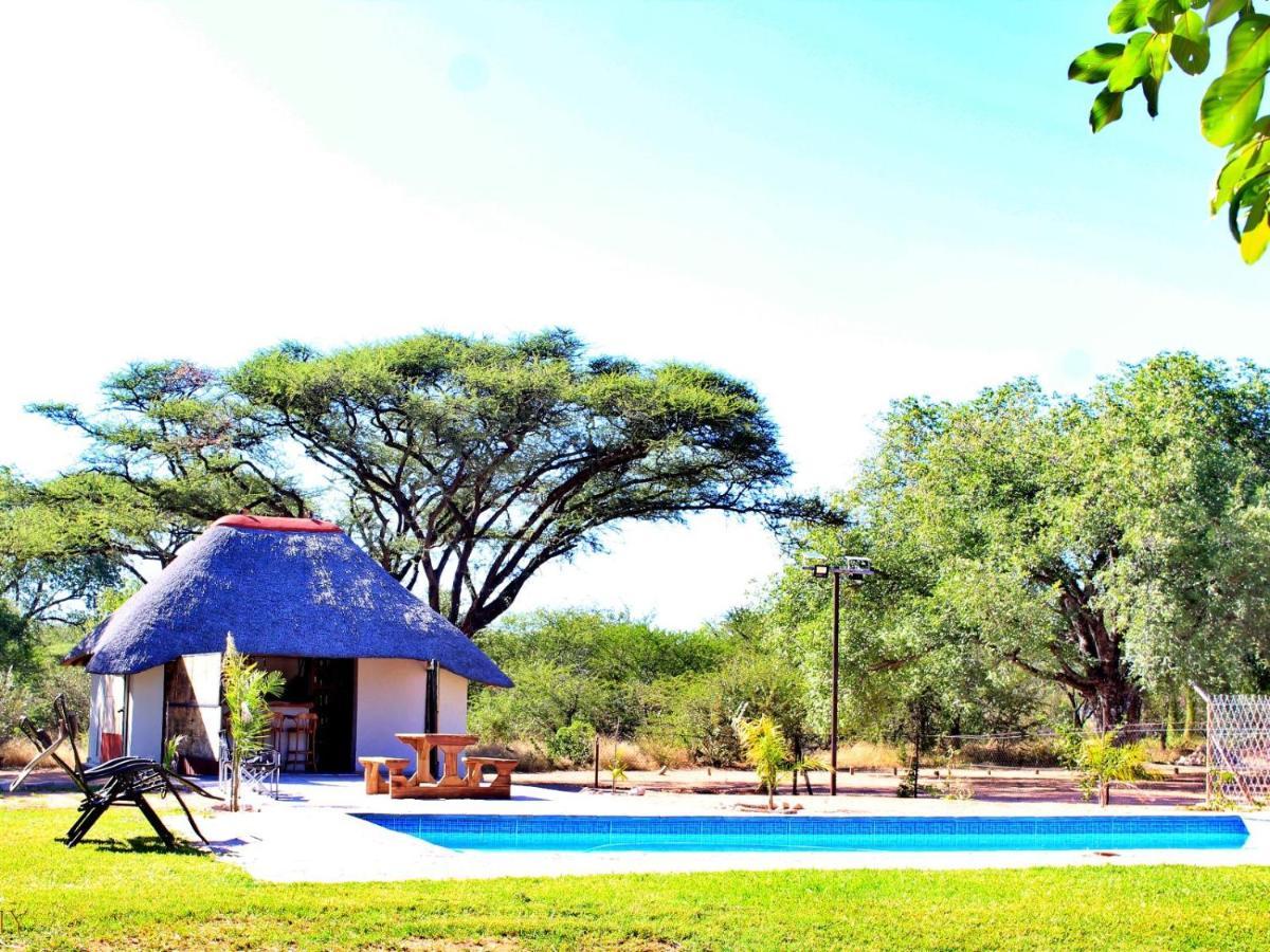 Abenab Lodge & Tours Cc Grootfontein ภายนอก รูปภาพ